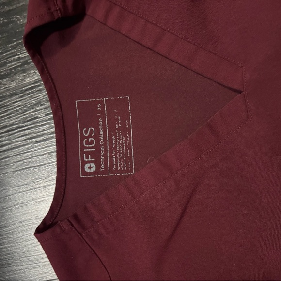 Figs Maroon Scrub Top - Picture 2 of 5